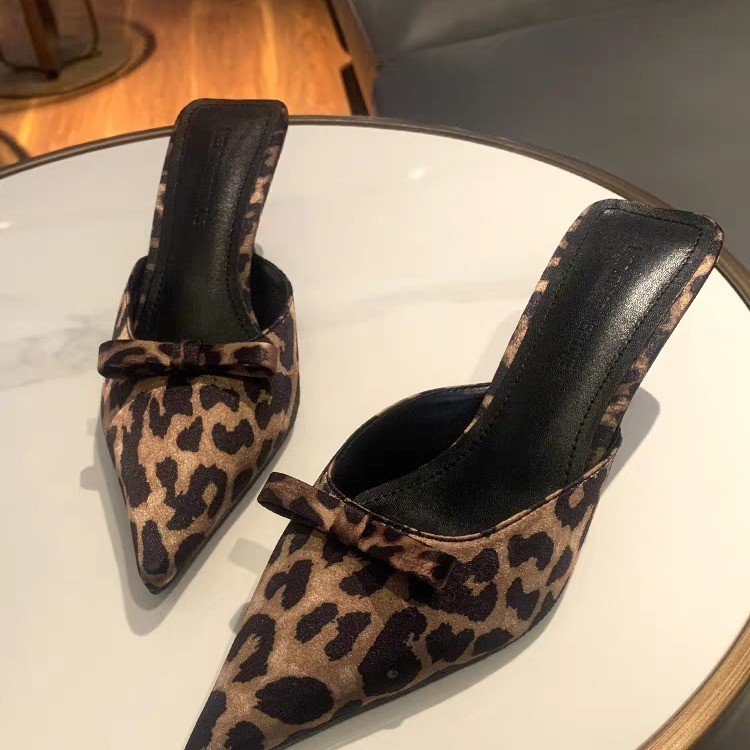 Ethnic Wear - Zapatillas de tacón alto con estampado