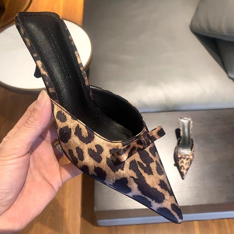 Zapatillas de tacón alto con e - Ethnic Wear reseña y precio