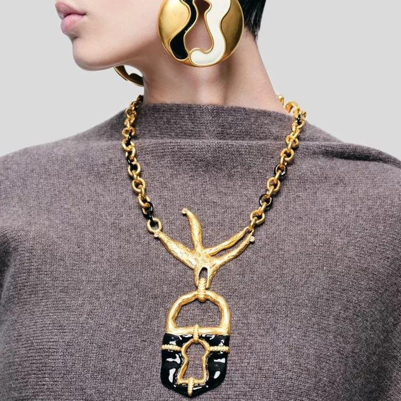 Collar con colgante de esmalte - Women'S Ethnic Fashion Brands reseña y precio