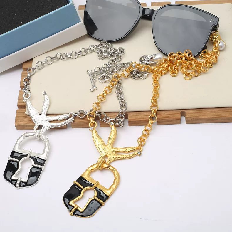 Collar con colgante de esmalte - Women'S Ethnic Fashion Brands reseña y precio