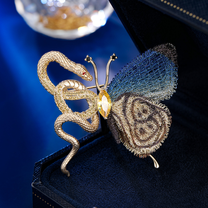 Broches De mariposa De serpien - Ethnic Wear reseña y precio
