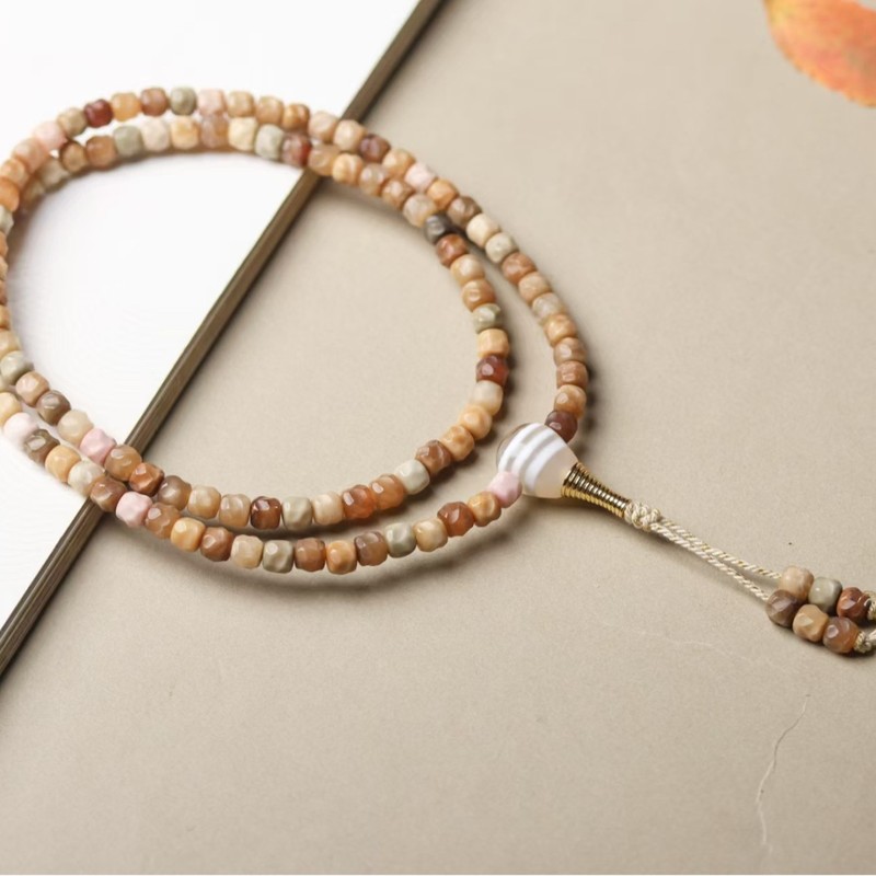 Pulsera de Bodhi con múltiples - Ethnic Wear Fashion Designer reseña y precio